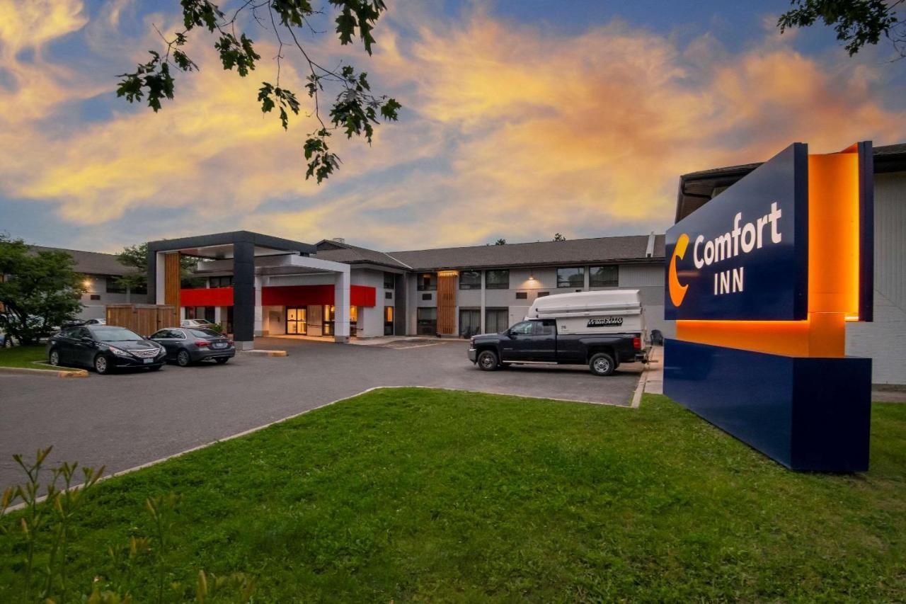 Comfort Inn West Otawa Exterior foto