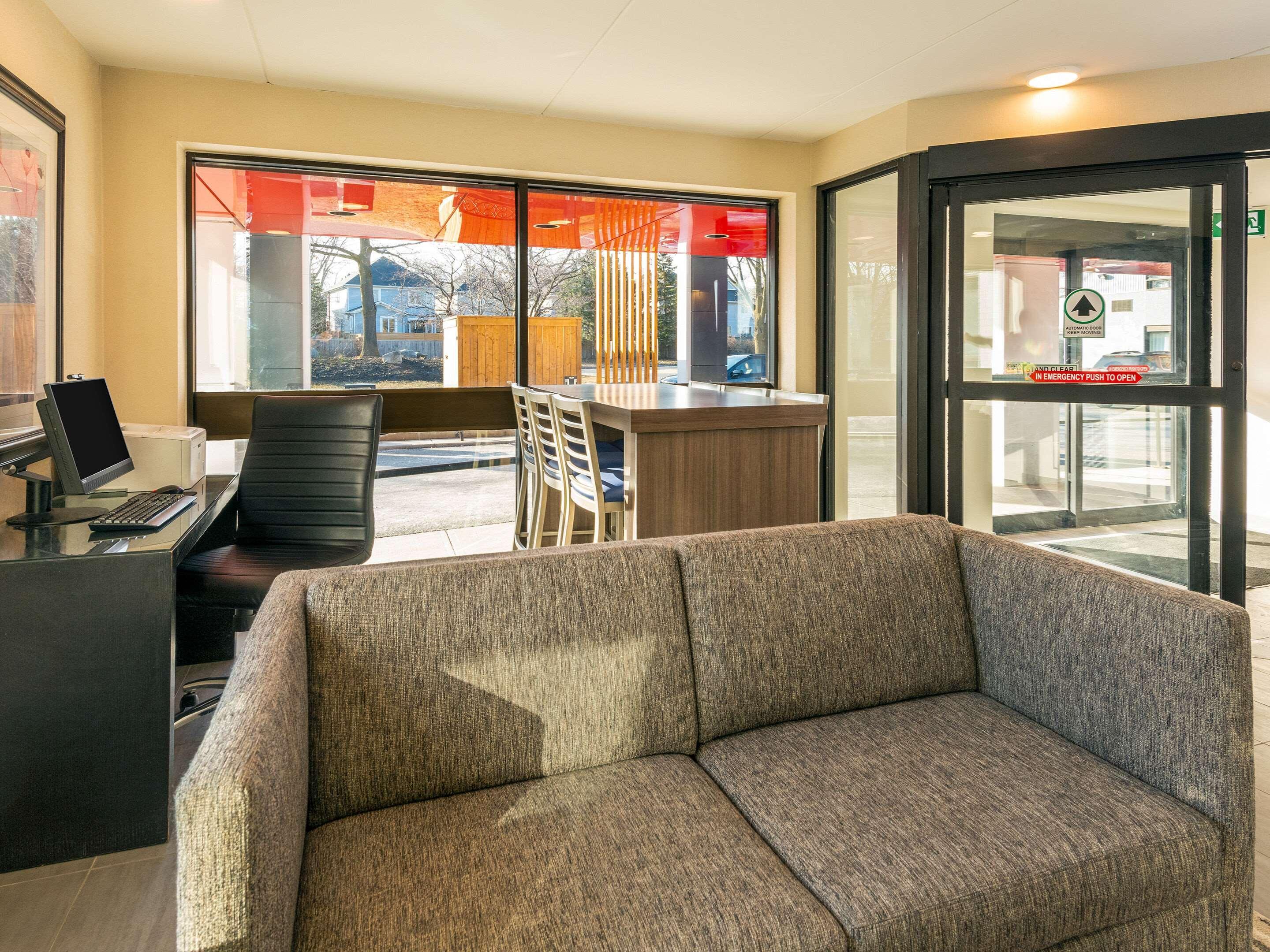 Comfort Inn West Otawa Exterior foto